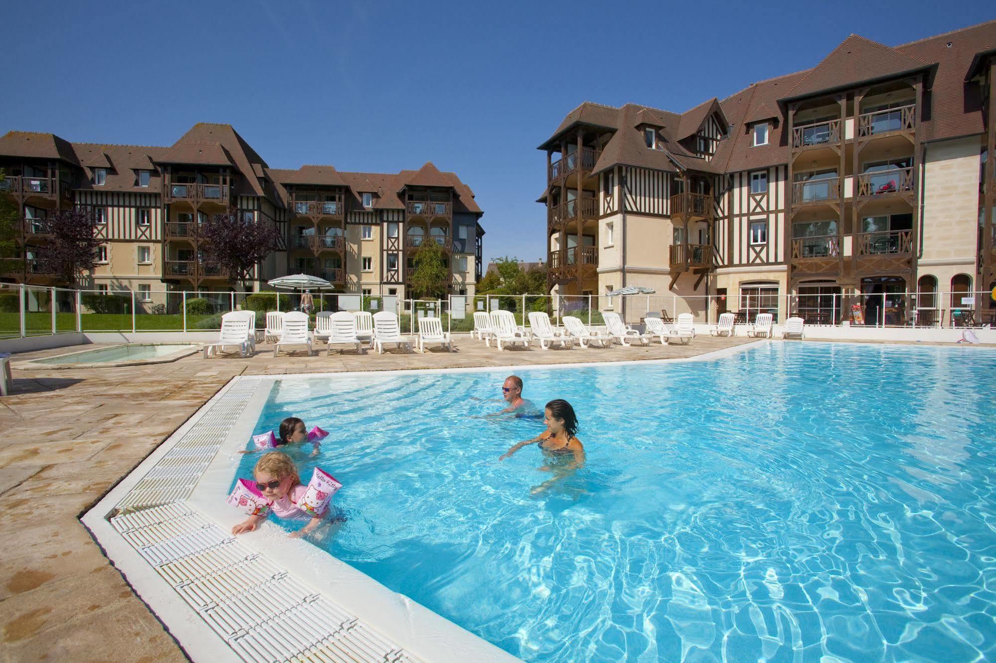 Pierre & Vacances La Du Golf Aparthotel 3*